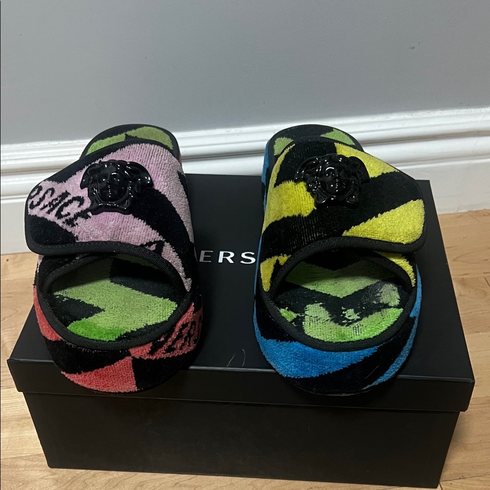 Versace Multicolor Patterned Slides